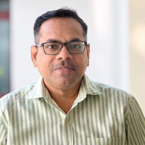 Mr Sureshkumar C